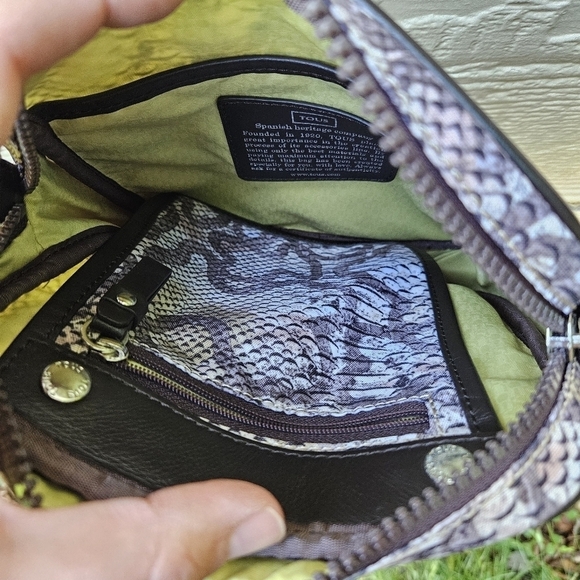 Tous small snakeskin print crossbody bag neutral tones - Picture 5 of 11